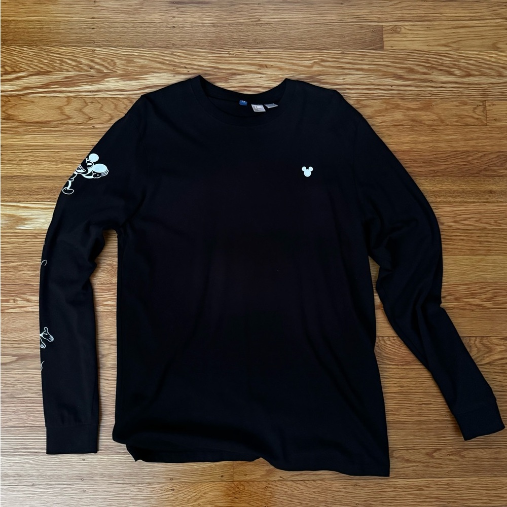 H&M Disney Long Sleeve Tshirt Black - size Medium